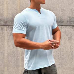 Summer Muscle Fitness Brother T-<span class=keywords><strong>shirt</strong></span> de sport grande taille Mode masculine Version coréenne Tendance Loose V-Neck Short Sleeve Top T-Shirts - Product Image 4