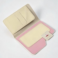Porte-cartes et étui à passeport multifonctionnel en peluche cheval mignon en PU, 16 cm x 13 cm, 30 mm d'épaisseur, sans fermeture