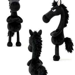 Mogo Dark Horse 2026 Année du Cheval Sac à Main Suspendu en Peluche Pendentif Mascotte pour Poupée Design Unique Remplissage en Coton PP - Product Image 3