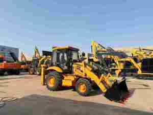 Nouvelle Chargeuse-pelleteuse JCB 3CX 2026 avec moteur Cummins, hydraulique haute pression, certifiée CE - Product Image 2