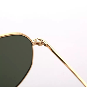 Nouvelles lunettes de soleil unisexes en métal et verre avec protection UV400, design carré à monture complète, légères, durables, confortables, dégradé doré - Product Image 5