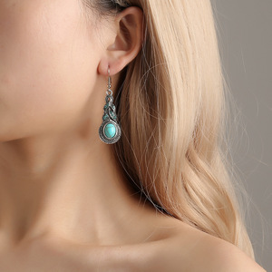 Collar de Aleación con Incrustaciones de Cristal Azul y Turquesa en Forma de Gota de Agua, Estilo Vintage Europeo Americano, Nueva Moda, Estilo Bohemio, Gran Venta - Product Image 2