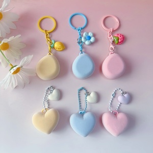 Bán Buôn 0.5G Dễ Thương Hình Dạng Đặc Biệt Blush Trường Hợp Lip Balm <span class=keywords><strong>Container</strong></span> Với Chuỗi Gương Nhỏ Gọn Bột Trường Hợp Lip Balm Trường Hợp - Product Image 2