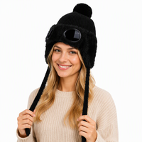 Bonnet en tricot côtelé en polyester avec lunettes de protection et pompon en fausse fourrure, chaud pour l'hiver, pour femme, pour l'extérieur
