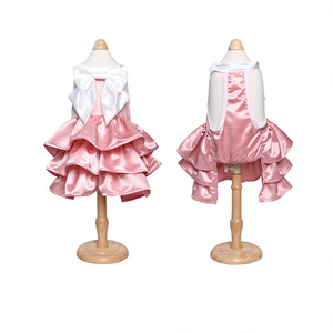 Robe rose en satin pour animaux de compagnie, robe de la Saint-Valentin pour chien avec nœud en forme de cœur, vêtements transfrontaliers pour animaux de compagnie. - Product Image 3