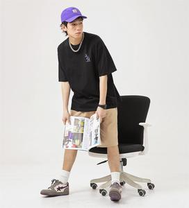 เสื้อยืดพิมพ์ลายพัฟฟ์ทรงโอเวอร์ไซส์สำหรับผู้ชาย แขนเสื้อแบบดรอปโชว์เดอร์ ผ้าฝ้าย 100% คอทรงโอ น้ำหนักผ้า 200 กรัม ผ้าถัก ระบายอากาศได้ดี สีพื้น - Product Image 2