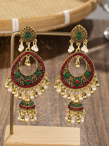 Boucles d'oreilles pendantes classiques vintage couleur or, boucles d'oreilles bohèmes pour femmes, clochettes de fleurs, perles, pompons, boucles d'oreilles Jhumka, bijoux indiens (KER823) - Product Image 2