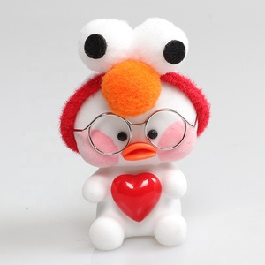 Figurines en PVC floquées en gros, motif canard cé<span class=keywords><strong>l</strong></span>ébrité internet, ornements à <span class=keywords><strong>l</strong></span>'<span class=keywords><strong>acide</strong></span> <span class=keywords><strong>hyaluronique</strong></span> - Product Image 2