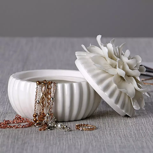 <strong>Ceramic</strong> Retro <strong>Jewelry</strong> <strong>Box</strong> with Flower Calla for Necklace Bracelet Trinket <strong>Box</strong> - Product Image 3