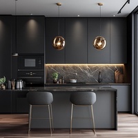 Ensemble d'armoires de cuisine modernes en bois massif noir mat, style Shaker, avec îlot central, meubles de cuisine sur mesure