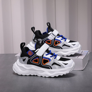 2025 zapatos deportivos de verano para niños, sandalias informales con puntera en mediano grande, nuevo estilo de moda para niños, venta al por mayor - Product Image 3