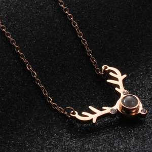Collar con colgante de ciervo en tono dorado con detalles de cristal, cadena para clavícula con forma de animal, joyería de regalo - Product Image 5