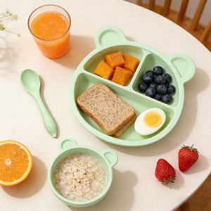 Juego de Vajilla de Silicona de Grado Alimenticio Libre de BPA, Tazón, Plato, Cuchara y Tenedor para Bebés, Seguros y Suaves - Product Image 4