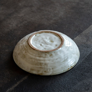 Assiette en céramique en forme de cœur de 9 pouces, faite à la main, grande capacité, pour servir des fruits, des desserts, des collations lors de fêtes - Product Image 4
