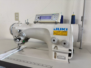 Máquina de Coser Industrial JUKI LZ-2290-7 de Una Aguja, Control Computarizado, Accionamiento Directo, ZigZag, con Mesa, Precio - Product Image 3