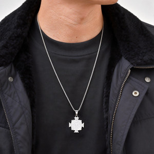 Collar con colgante de cruz de San Benito de acero inoxidable para hombre, estilo europeo y americano - Product Image 3