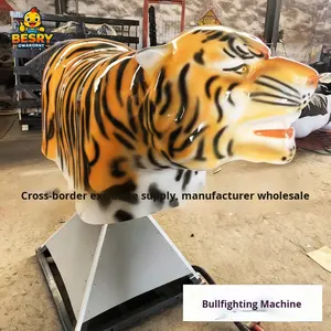 Gekke stierenvechtmachine buiten recreatiegebied park plein tempel beurs verkeersopwekking entertainment rijden attractie - Product Image 5