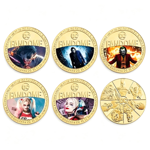 Medallón de héroe payaso loco 2026: Cinco diseños de villanos traviesos, chapado en oro, con estuche de acrílico - Product Image 1
