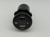 Pengisi Daya Cepat USB Tipe C PD 3.0 (60W) dan Port USB Tipe A QC3.0 dengan Voltmeter Digital untuk Mobil, Kapal, Ponsel, Tablet, DC 12/24V