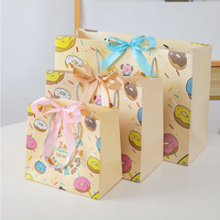Sac cadeau de luxe pour la fête des enfants sac à main pour animaux de dessin animé sac à collation avec logo personnalisé ruban laminé accessoire emballage d'anniversaire
