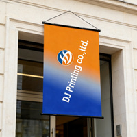 Bannière imprimée haute définition, couleurs vives, logo de l'entreprise, affichage mural grand format, toile personnalisée avec barre en aluminium