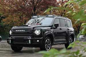 根据车型，哈弗H9的前大灯侧灯具有清晰的照明，可手动打开。 - Product Image 3