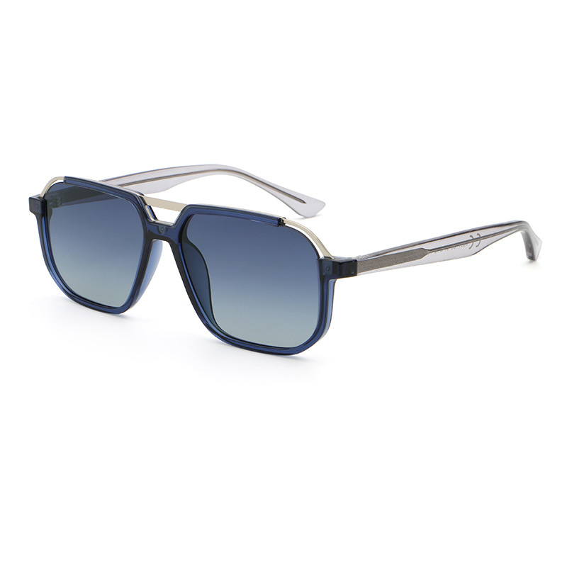 Monture C6 bleu profond éclatant, verres dégradés bleu à gris.