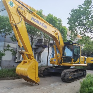 Excavadora de cadenas usada Komatsu PC220-8 de 20 toneladas, motor y bomba originales, 1 año de garantía, en stock, lista para enviar para construcción - Product Image 1