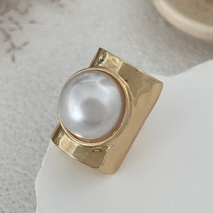 خواتم لؤلؤ كبيرة ومبالغ فيها نصف الكرة ، خواتم مكتنزة للنساء ، خواتم نسائية عصرية لحفلات السيدات ، إصبع واسع ، خاتم ، إكسسوارات مجوهرات أنيقة - Product Image 3