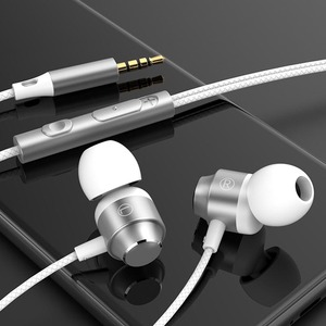 Audífonos Intrauditivos con Cable de 3.5mm, Estéreo, Desechables, para Autobús, Tren, Escuela, Precio Económico, Gran Venta - Product Image 1