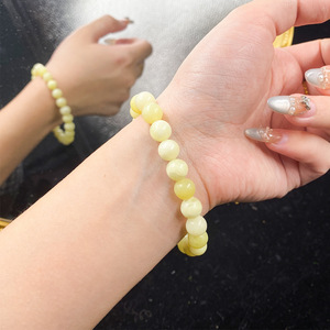 สร้อยข้อมือ DAISY xiaod หยกเลมอนธรรมชาติ ดึงดูดพลังชีวิต เสน่ห์ของผลไม้ตระกูลส้ม โดดเด่นไม่เหมือนใคร เครื่องประดับคริสตัล - Product Image 4