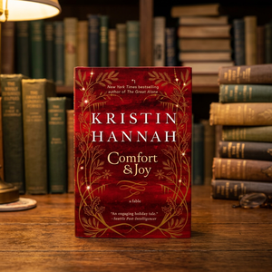 Comodidad y alegría de Kristin Hannah, novela de ficción familiar y navideña que toca el corazón, edición en papel de alta calidad - Product Image 3