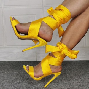 Sandales pour femme en satin jaune à bride croisée, talon fin, à lacets, bout ouvert, couleur unie, chaussures habillées d'été, grande taille 47 - Product Image 6