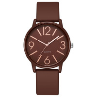 Montre Femme en Gros, Grandes Chiffres, Mignonne, Simple, Tendance, en Alliage, Bracelet 18mm, Cadran à Aiguilles, 40mm, Quartz, Ultra Légère