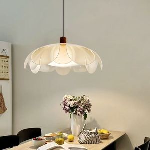 Crème Vent Creative Net Rouge Pin Cône Fleur Lustre Moderne Simple Personnalité Chaud Romantique Étude Chambre Lustre - Product Image 4