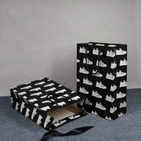 Grand sac en papier noir mat, petit sac de shopping pour boutique de vêtements avec poignée en ruban noir