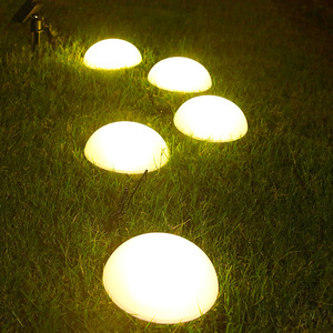 Luces Solares para Jardín, Luces LED para Caminos, Resistentes al Agua, Portátiles, Alimentadas por Energía Solar, para Decoración de Patio y Jardín - Product Image 3