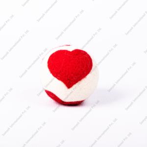 Handmade Wool Felt Dryer <b>Balls</b> Eco-Friendly Heart-Printed Design Effective <b>Laundry</b> Cleaning with Festive Christmas Decorations - Product Image 5