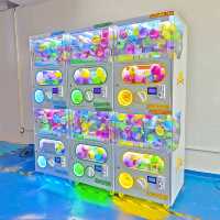 Distributeur de capsules à 2 niveaux, à monnayeur, avec roues, pour parcs d'attractions, design préféré des enfants