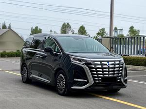 Denza D9 DM-i 2022 d'occasion, Édition Noble, 1.5T PHEV MPV 7 places, autonomie combinée de 1040 km, conduite à gauche, pour l'exportation - Product Image 2