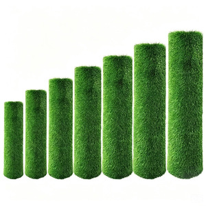 Gazon artificiel synthétique doux à lame fine, court, personnalisé, économique, à faible entretien pour jardin, cour, toit - Vente en gros - Product Image 1