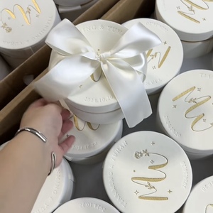 Boîte à dragées ronde en velours ivoire personnalisée avec logo, emballage cadeau <span class=keywords><strong>de</strong></span> luxe élégant, vide, pour mariage, avec ruban - Product Image 4