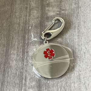 Özelleştirilmiş paslanmaz çelik yüksek cilalı köpek etiketi kolye çelik anahtarlık yuvarlak emaye tıbbi Logo kolye tıbbi uyarı - Product Image 1