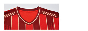 Camiseta de Fútbol Corta Personalizada de Alta Calidad con Estampado Clásico por Sublimación, 100% Poliéster, Estilo Retro Urbano, Uniforme Deportivo para Equipos - Product Image 5