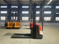 Gerbeur électrique ES-15K 1.5 tonnes 1500kg Chargeur de batterie 24V Opération Bais Gerbeur de palettes électrique