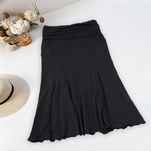 ชุดเดรสไหมพรมสีดำแต่งระบายจับจีบเอวต่ำทรงเมอร์เมดเซ็กซี่สไตล์คลับสำหรับผู้หญิง รุ่นใหม่ประจำฤดูร้อนปี 2026 เนื้อผ้านุ่มช่วยพรางหุ่น - Product Image 6