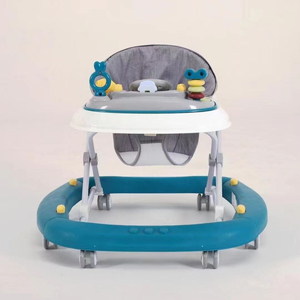 Marche-bébé 5-en-1 réglable et pliable avec fonction rebondisseur, repose-pieds amovible, plateau repas et musique - Product Image 2