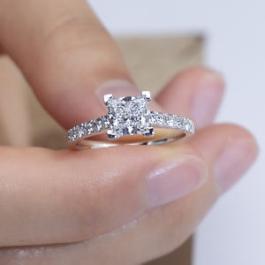 แหวนเพชรเมสซี่ รุ่น MSR-1403 แพลตตินั่ม ทรงเจ้าหญิง สำหรับผู้หญิง - Product Image 4