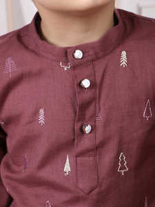 Conjunto de Kurta y Pijama Bordado Color Granate para Niños, Ropa Étnica Tradicional para Niños, Traje Festivo para Bodas y Fiestas, Mezcla de Algodón Cómoda - Product Image 5