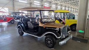 New Arrival Electric Classic Car <b>72V</b> Low Speed Vintage Retro Car <b>Battery</b> Powered Golf Cart for Tourist Attractions - Product Image 3